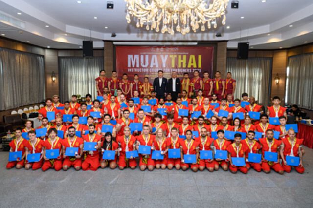 ปิดฉากยิ่งใหญ่! สคม. กกท. มอบประกาศนียบัตร “ผู้ฝึกสอนมวยไทยชาวต่างชาติ”
