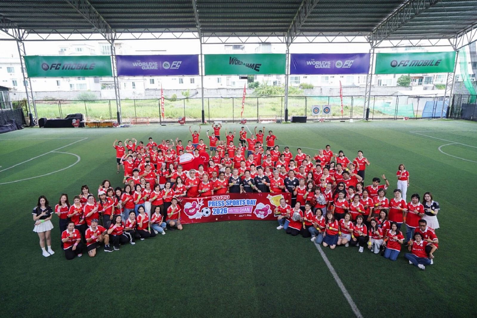 อีซูซุ จัดงาน “Isuzu - Press Sports Day 2026 with Yuu Chan” สื่อมวลชนลงสนามกระชับมิตรกับงาน อีซูซุ จัดงาน “Isuzu - Press Sports Day 2026 with Yuu Chan” สื่อมวลชนลงสนามกระชับมิตรกับงาน